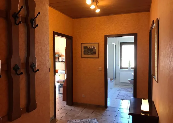 Moselpension Gwosch 아파트